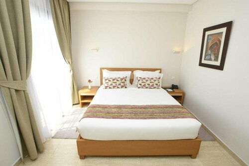 Гостиница Downtown Tunis Hotel в Тунисе