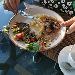 Gunesh (улица Свободы, 44Б), cafetería