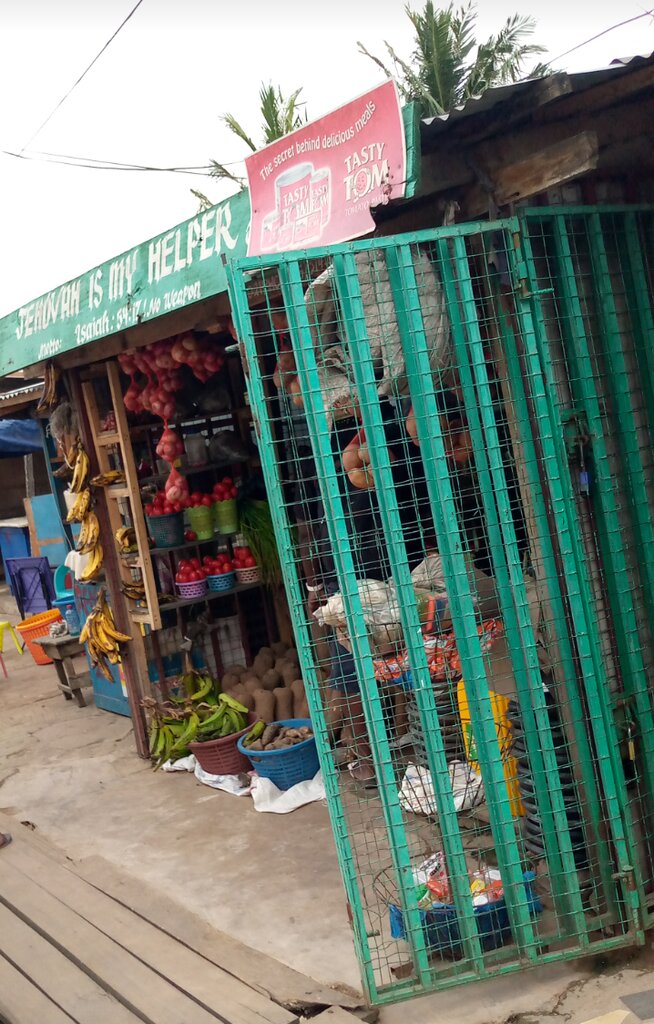 Grocery Jehovah is My helper, Accra, photo