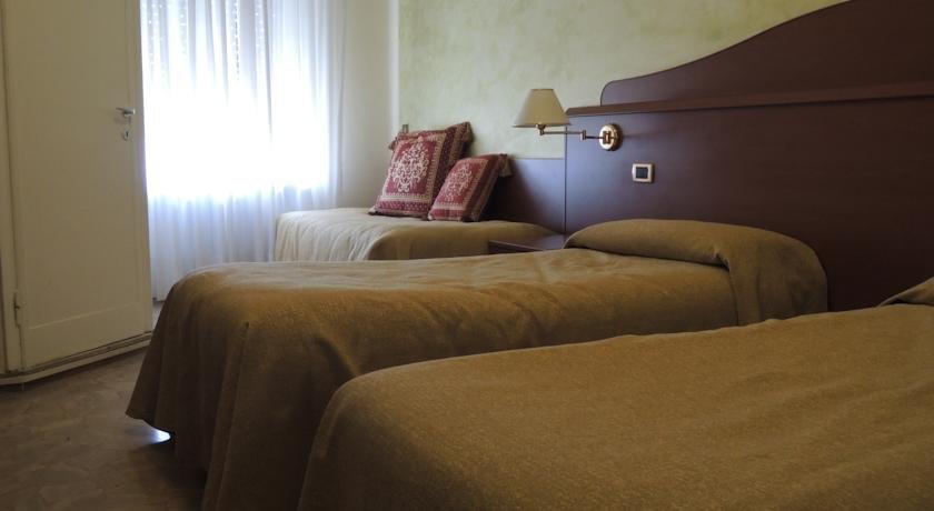 Фото Domus Hotel Adele