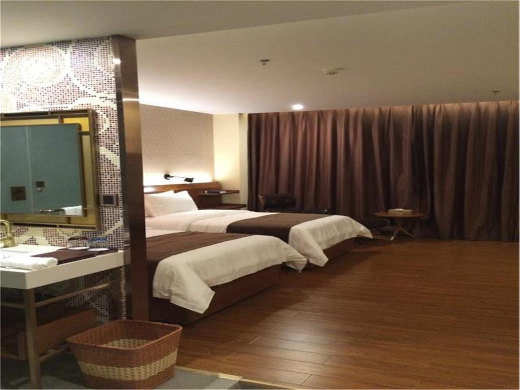 Фото James Joyce Hotel Qingyuan City Hall