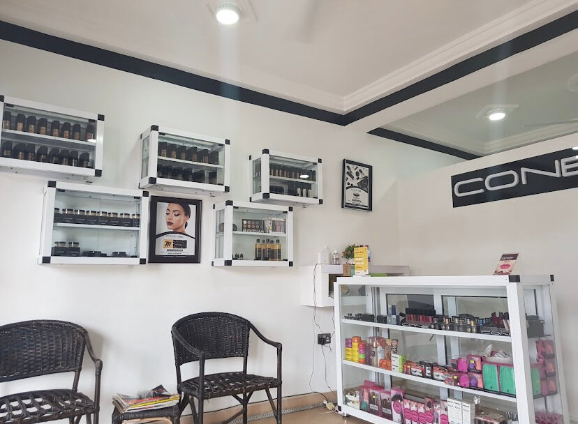 Beauty salon Cone makeup kumasi, Kumasi, photo