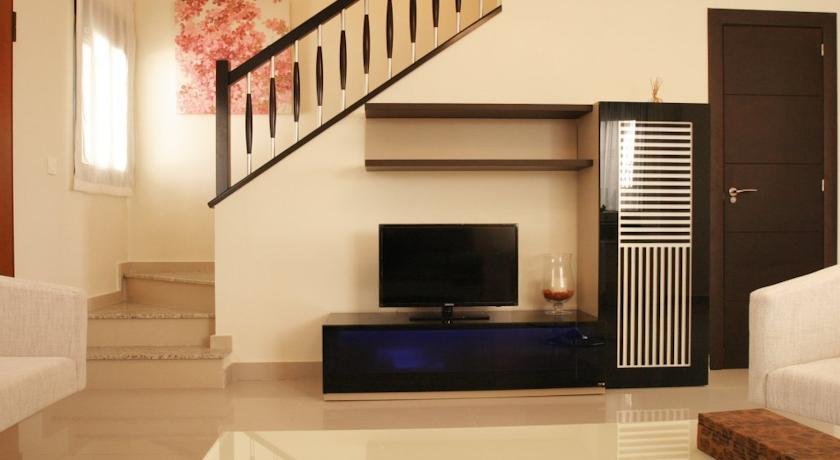 Фото Otaka Apartments