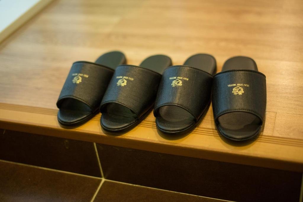 Фото Jeju Stay Hotel