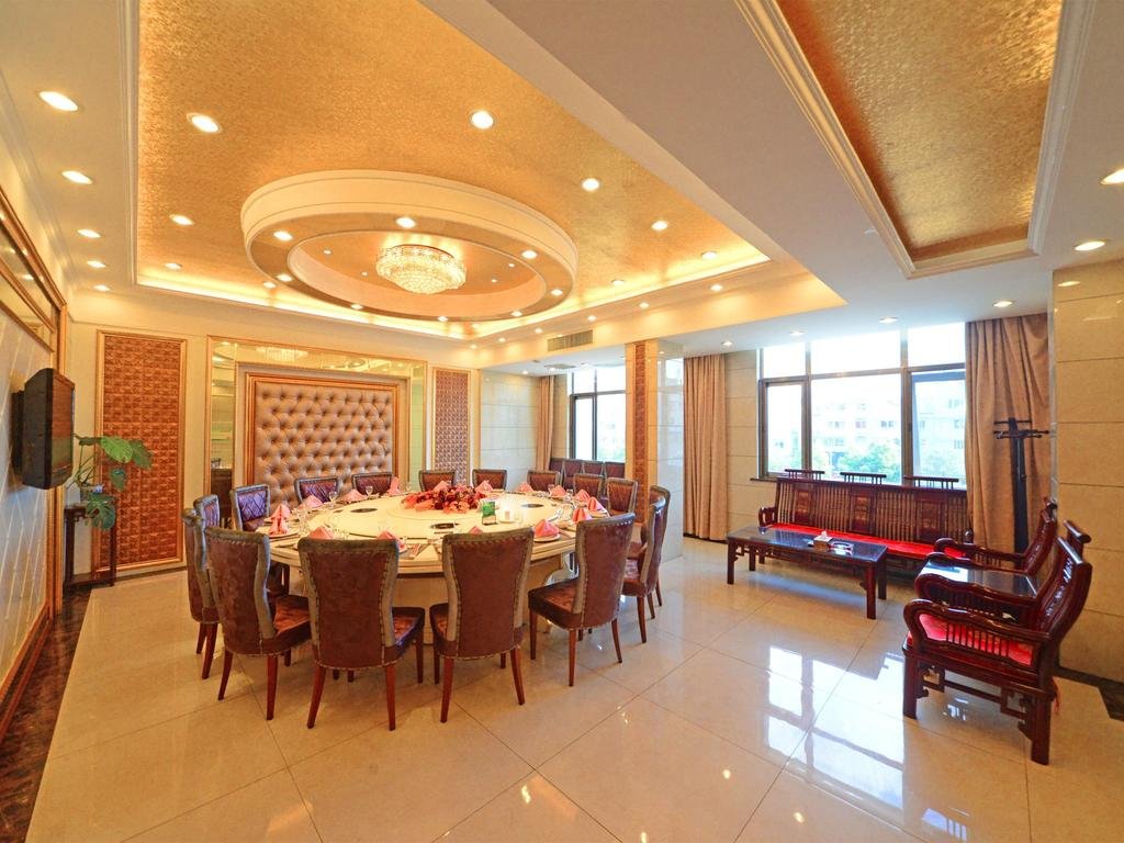 Фото Urban Sunshine Hotel