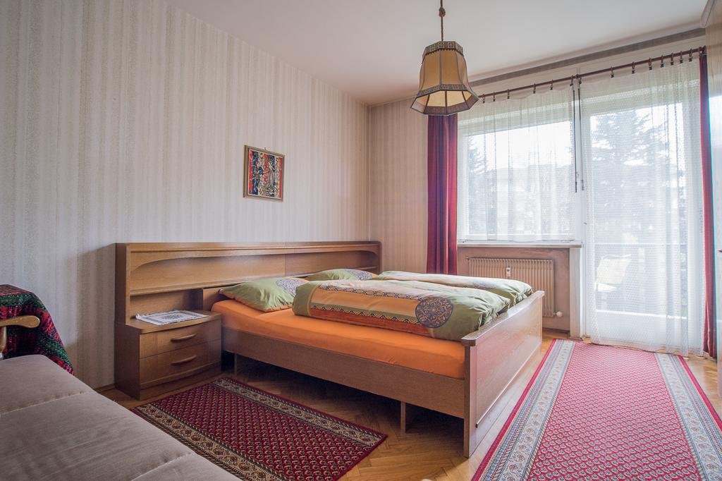 Фото Ferienwohnungen Zum Thurm