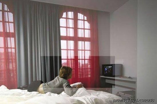 Фото Monty Small Design Hotel