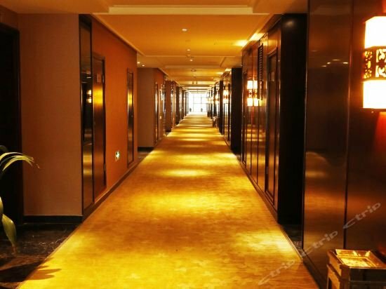 Гостиница Jinyuting Hotel