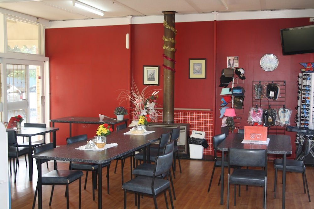 Фото Century Motor Inn