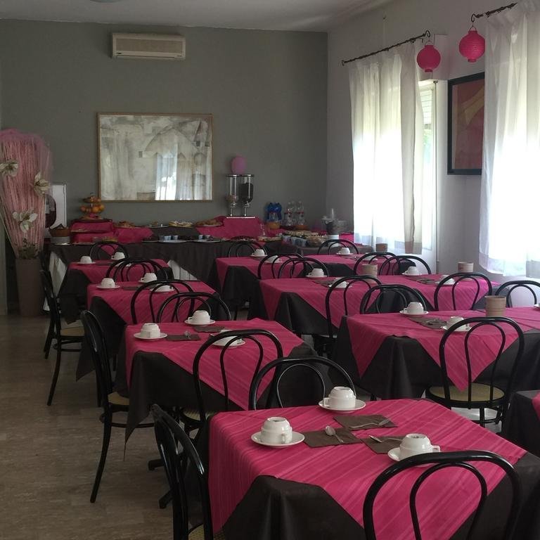 Фото Hotel Liane