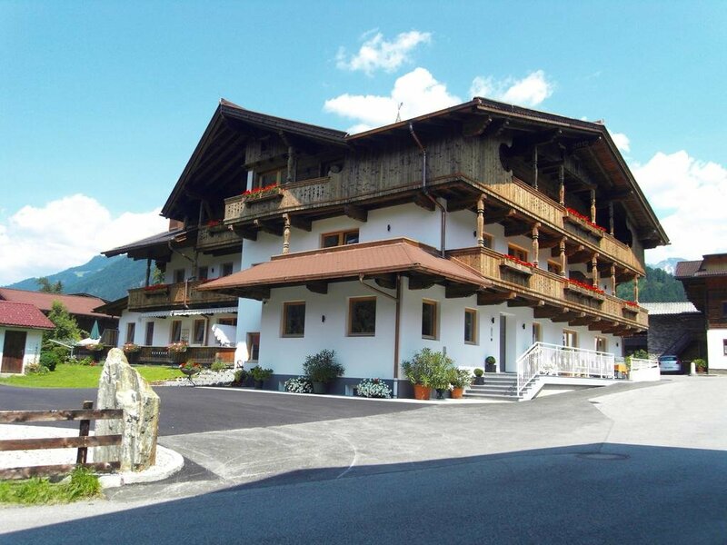 Гостиница Apart Landhaus Heim в Майрхофене