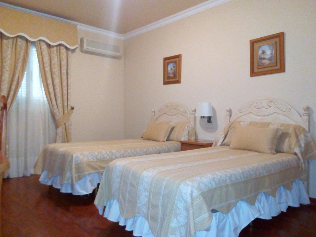 Фото Hotel Victoria