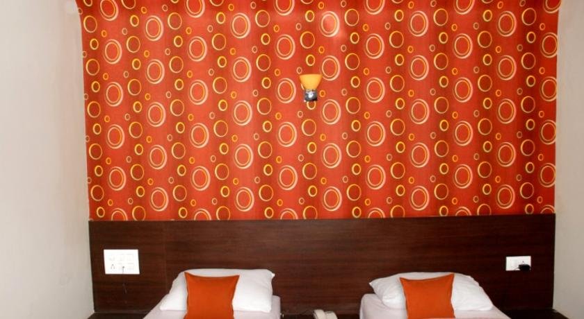 Фото Oyo 7148 Adore Inn