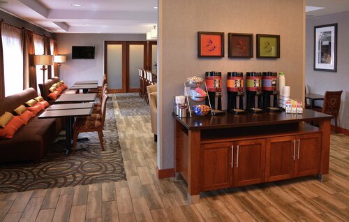 Гостиница Hampton Inn Medford