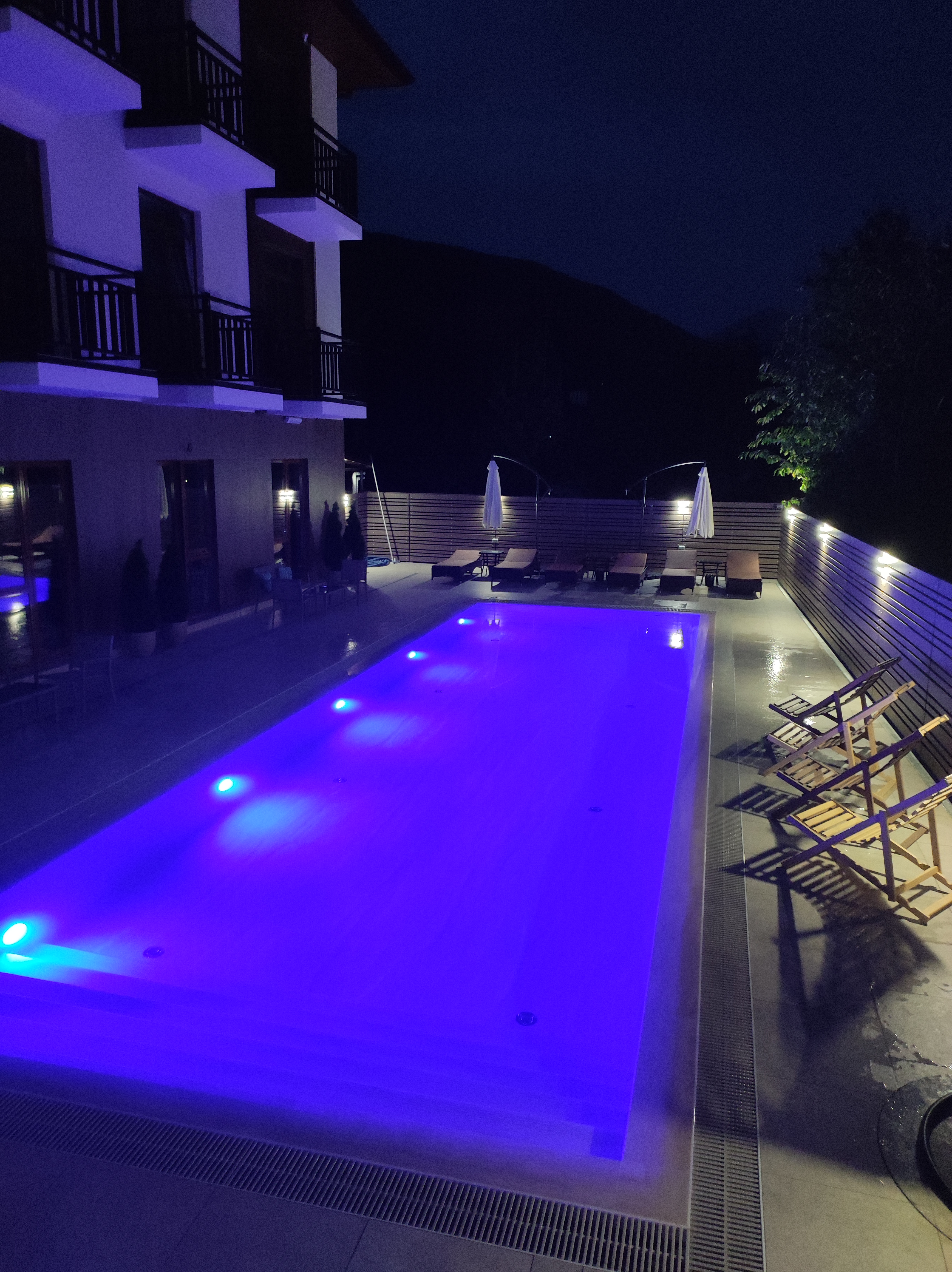 Фото Альба ИНН Апартментс