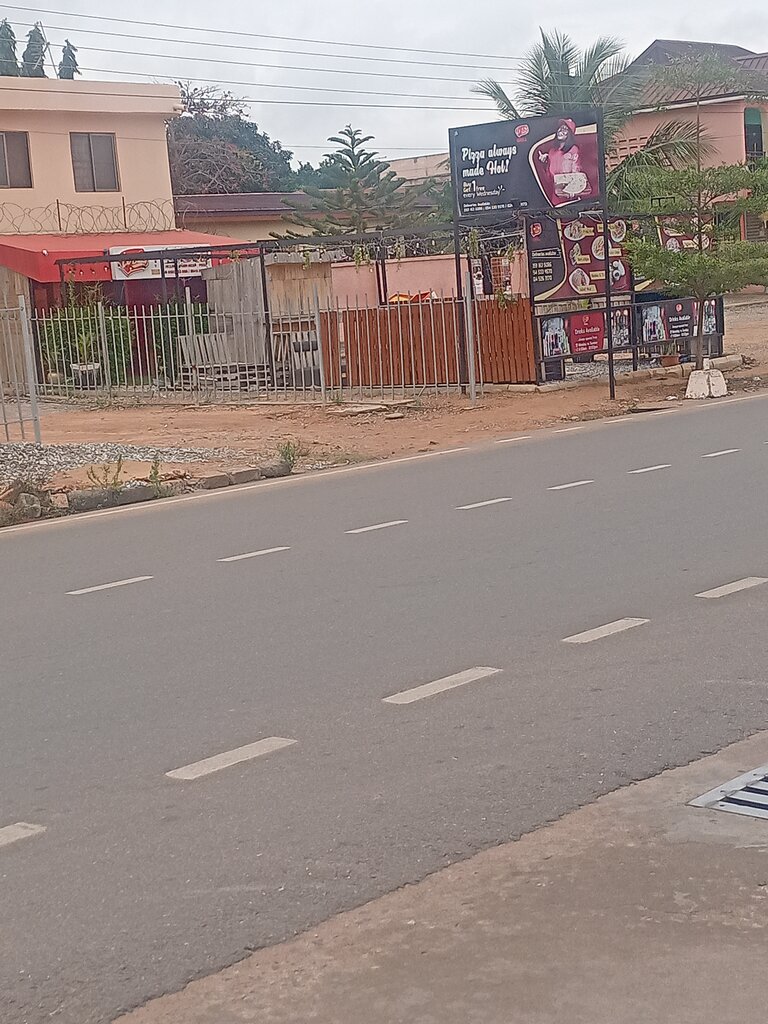 Bar, pub Le banzini, Accra, photo