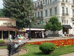Кисловодские сувениры (Kurortny bulvar, 15) ، سوق الملابس