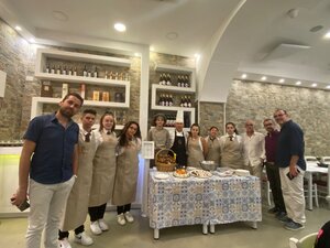 Ristorante Pizzeria Isabel (Via Roma, 41, Казерта), пиццерия в Казерте