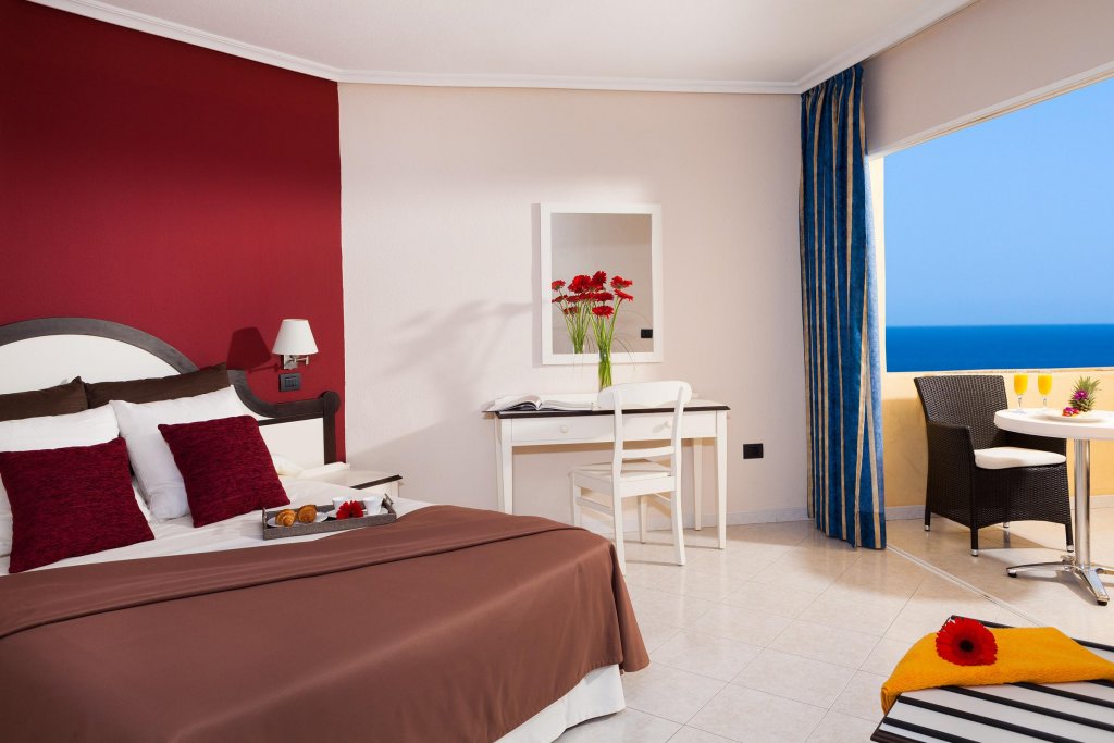 Фото Marino Hotel Tenerife