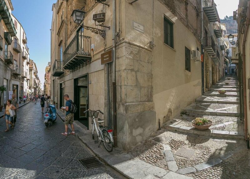 Гостиница Casa vacanze Caracciolo в Чефалу