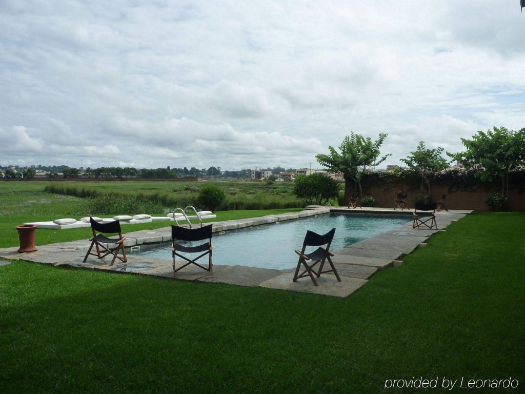 Фото Tamboho Hotel