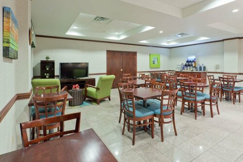 Гостиница Holiday Inn Express Newton Falls, an Ihg Hotel