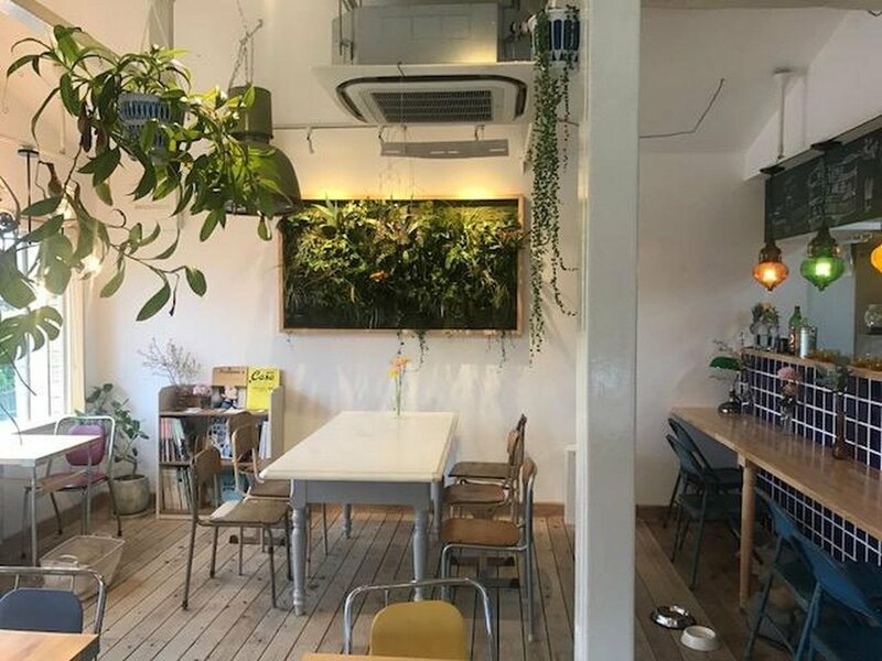 Гостиница Cafe and Guest House Kaede в Вакаяме