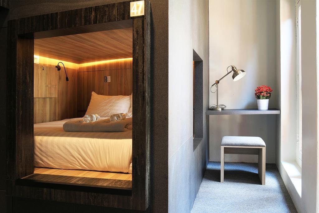 Фото CUBE Boutique Capsule Hotel Chinatown