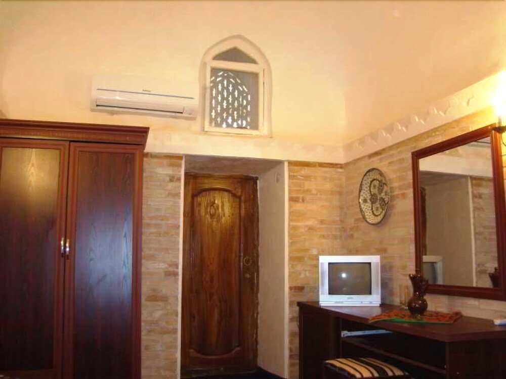 Фото  Ориент Стар Хива