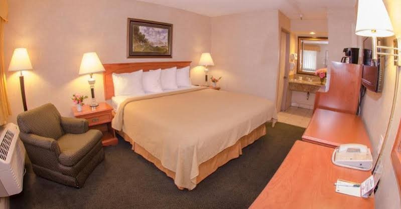 Фото Quality Inn Ontario Airport Convention Center