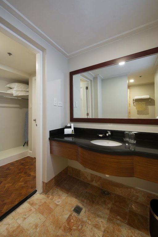 Фото Somerset Olympia Makati