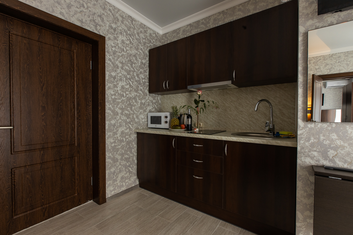 Фото Фемили отель