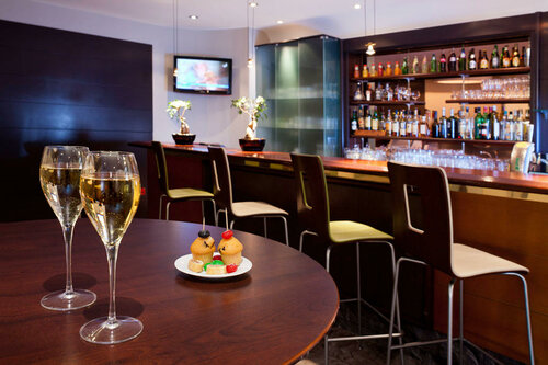 Внешний вид отеля Hôtel Mercure Rennes Centre Gare в Ренне, фото 5