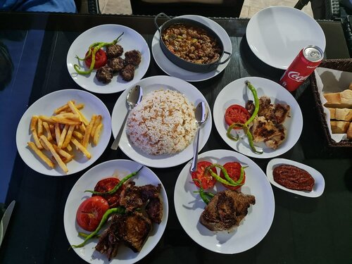 Гостиница Choras Butik Otel Restaurant в Шаркёе