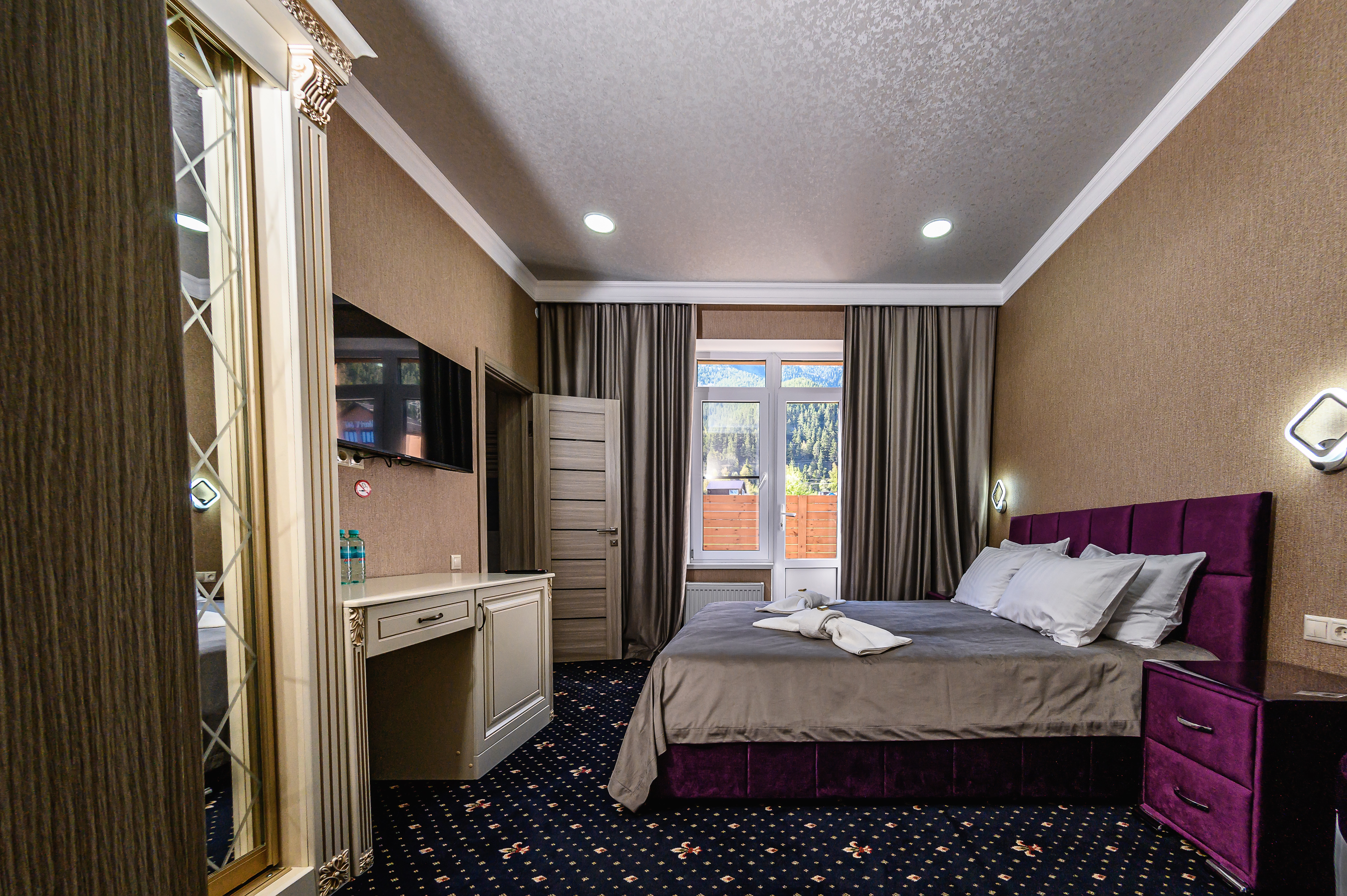 Фото Алёлина Хата