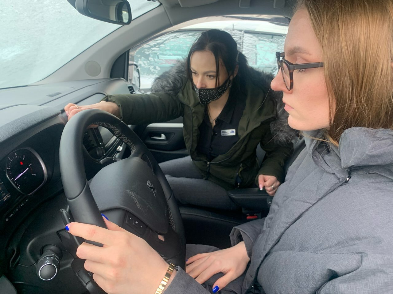 photo ЛунаАвто, официальный дилер Peugeot