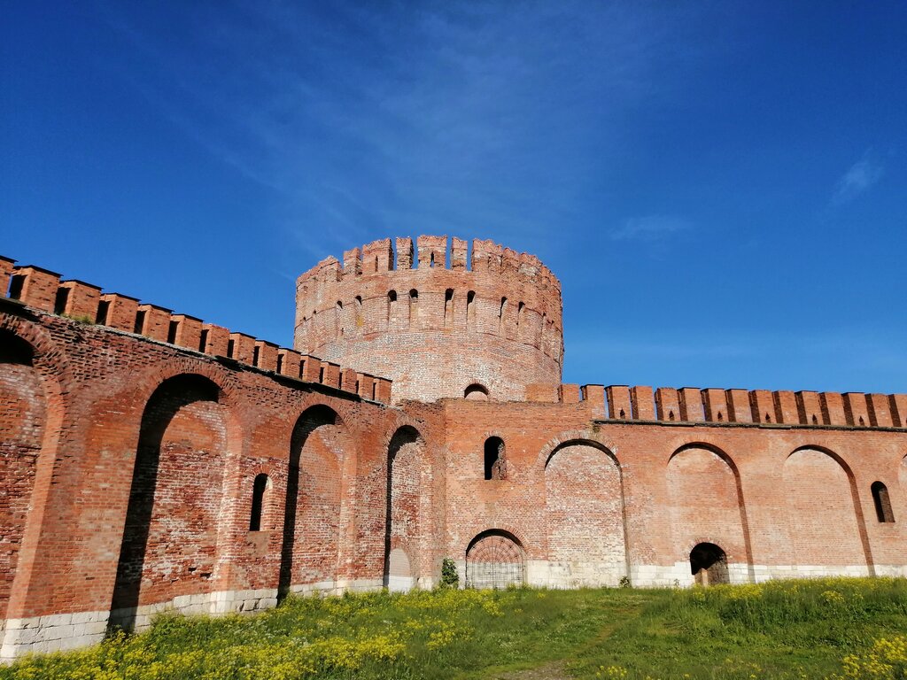 Landmark, attraction The Eagle Tower, Smolensk, photo