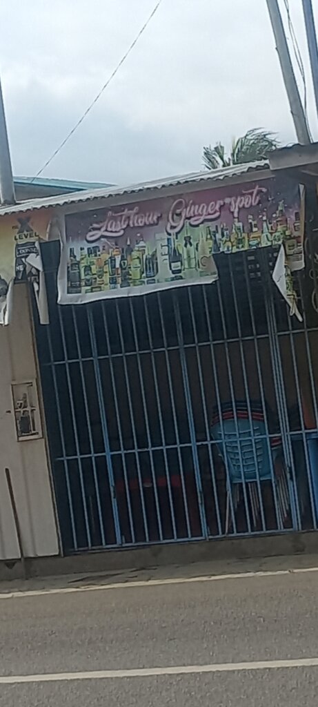 Bar, pub Last hour ginger spot, Accra, photo