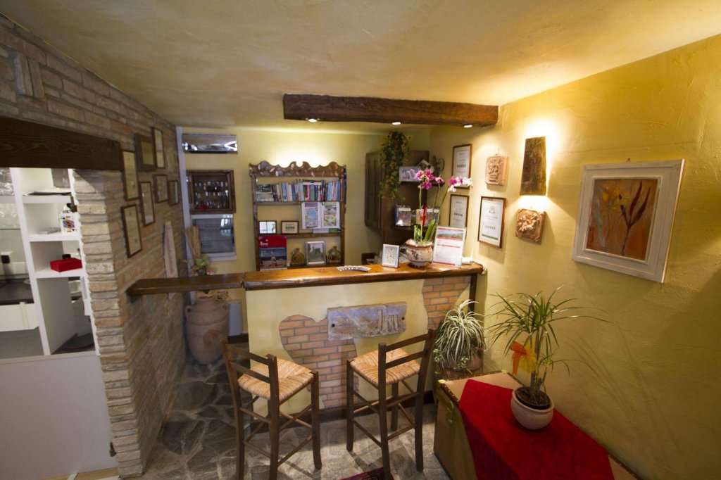 Фото Agriturismo Rocca Di Pierle