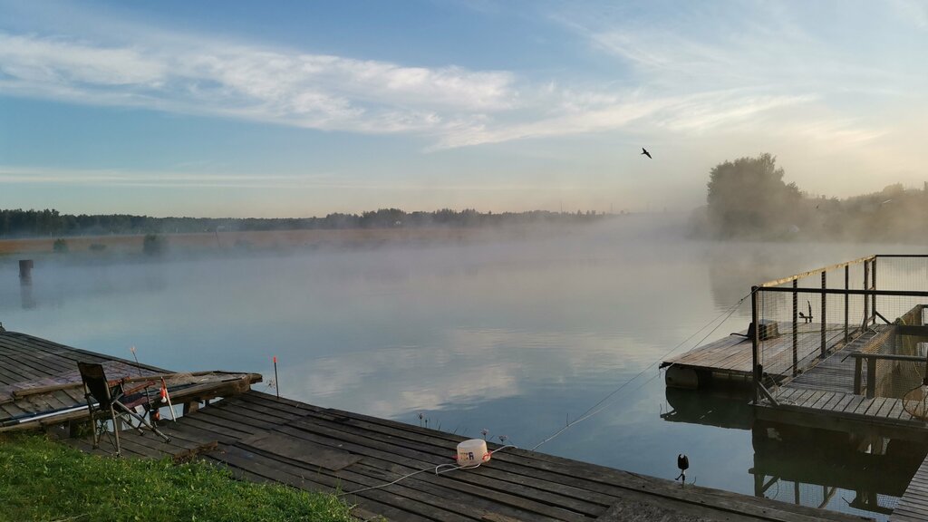 مزارع تربية الأسماك Fishing club quiet backwater ، موسكو ومحافظة موسكو، صورة