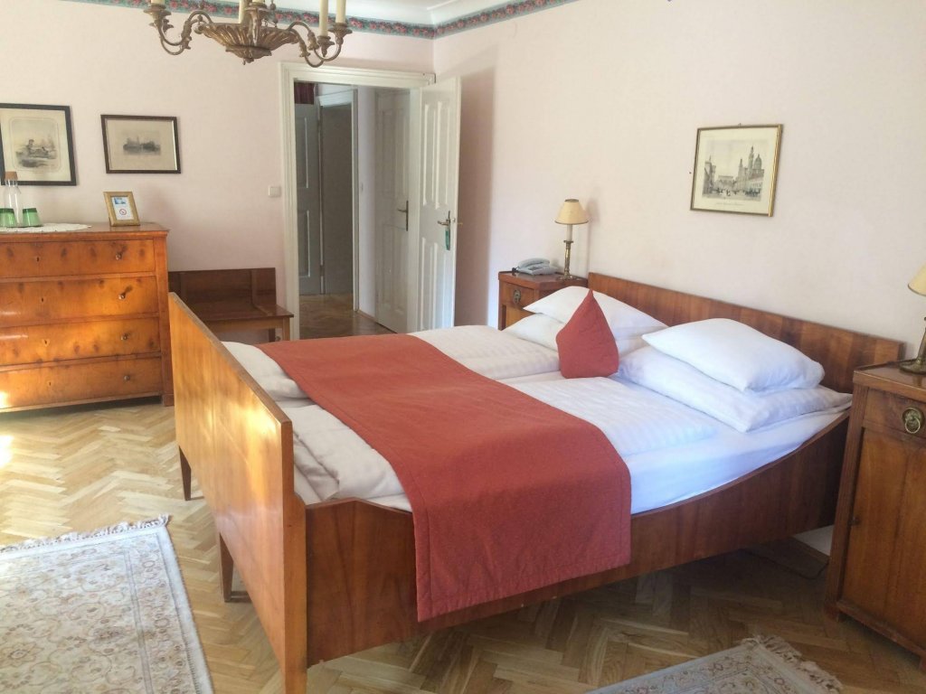 Фото Schlosswirt zu Anif