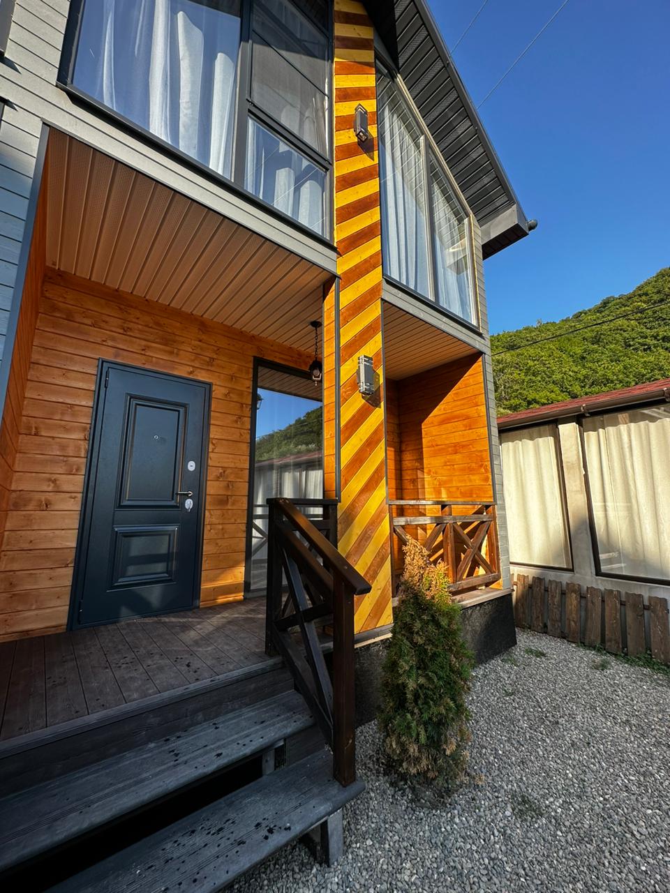 Фото Golden House