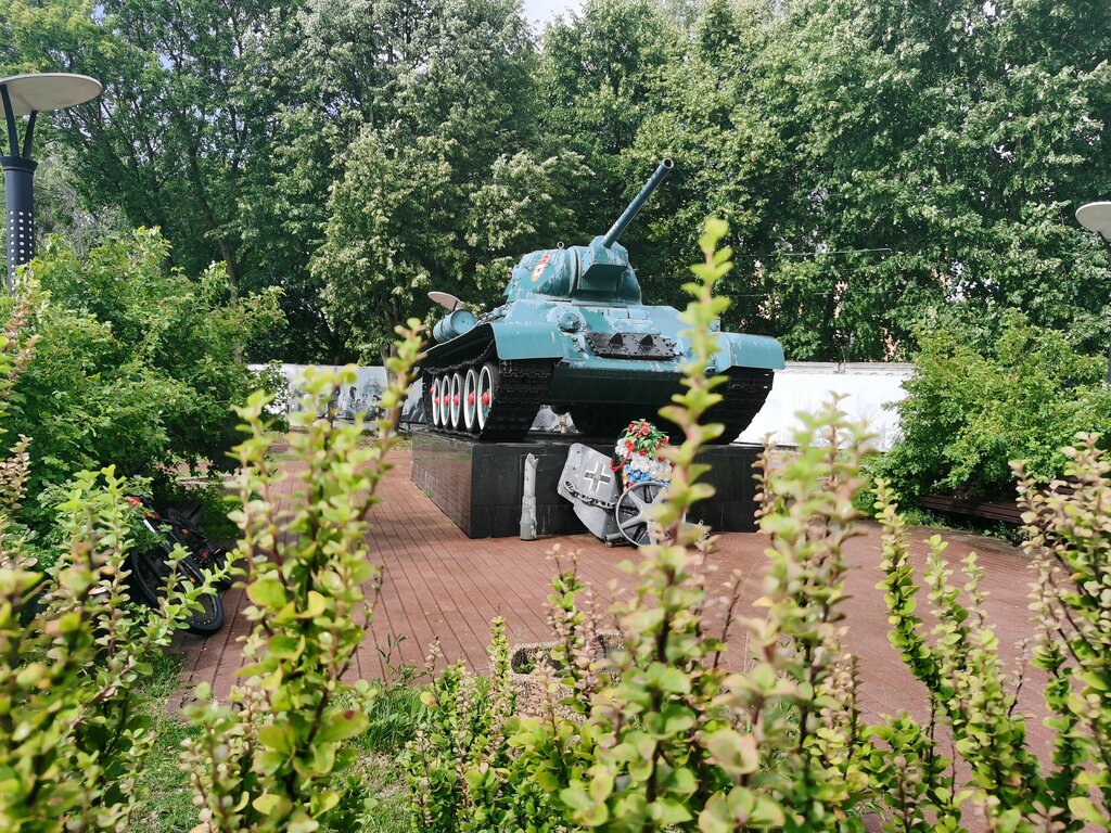 Monument to technology Танк Т-34, Pushkino, photo