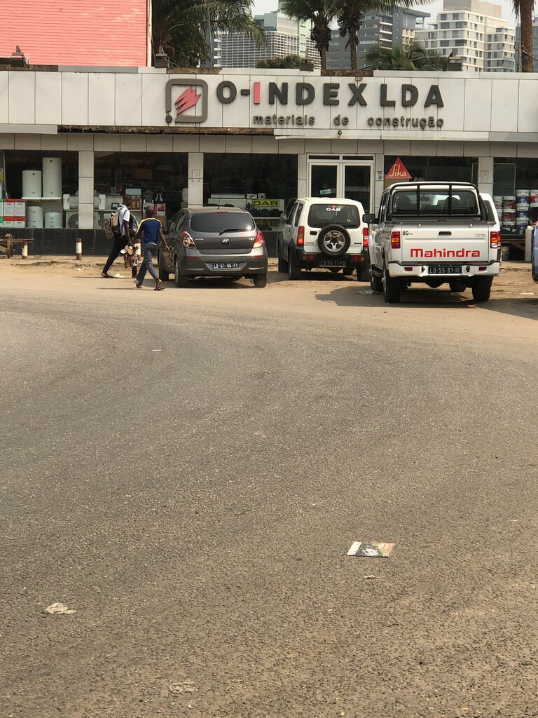 Hardware store O-Index, Loanda, photo