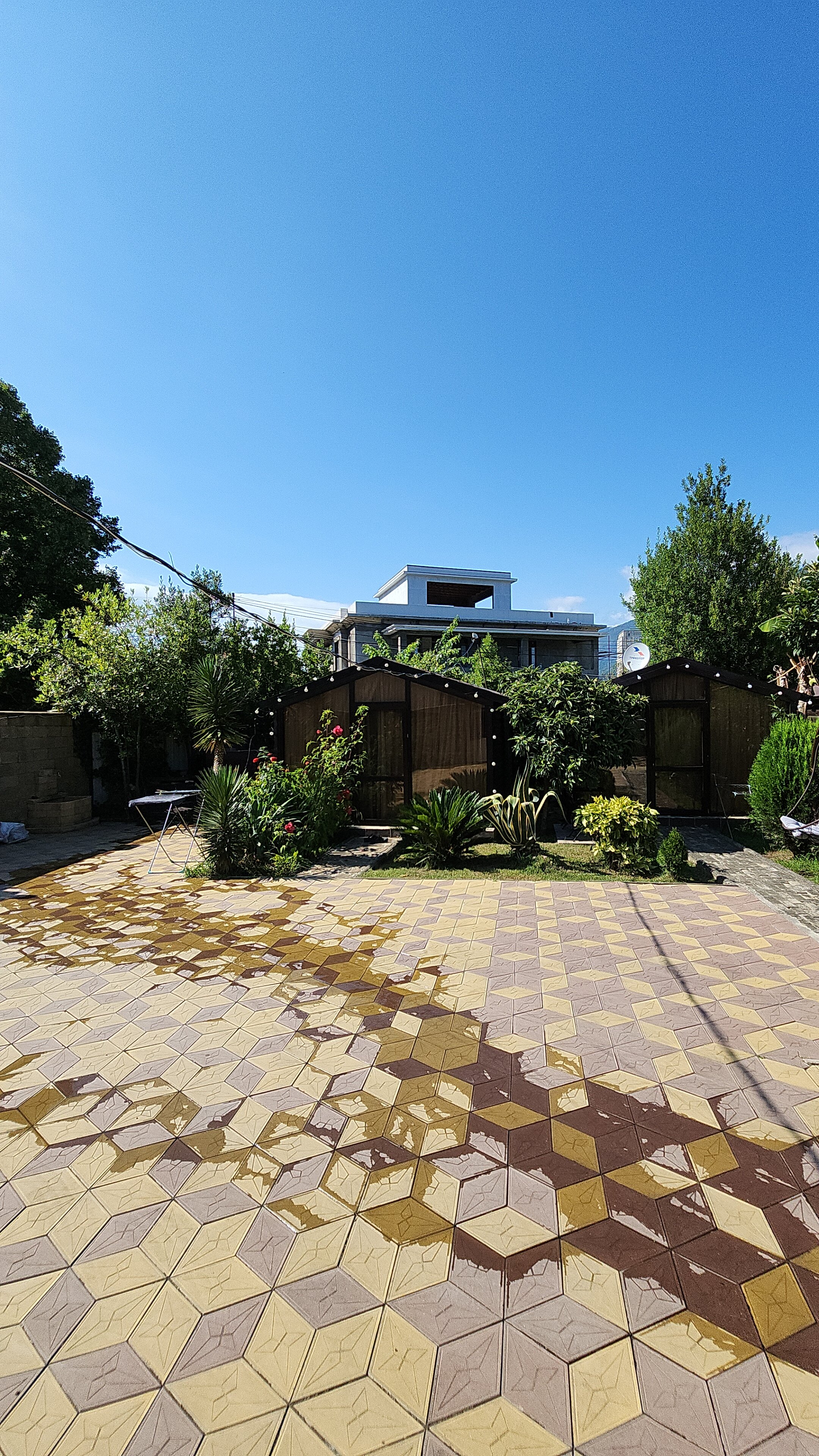 Фото Комплекс Коттеджи в Гагре