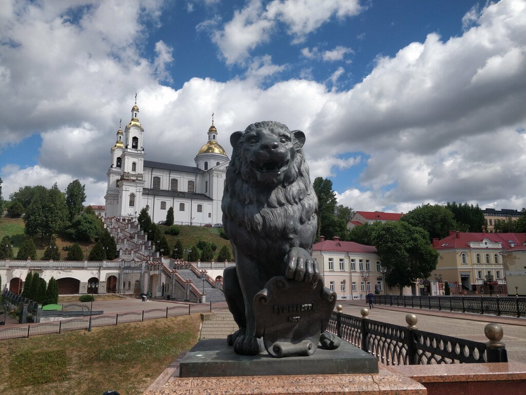 Жанровая скульптура Золотая рыбка, Витебск, фото