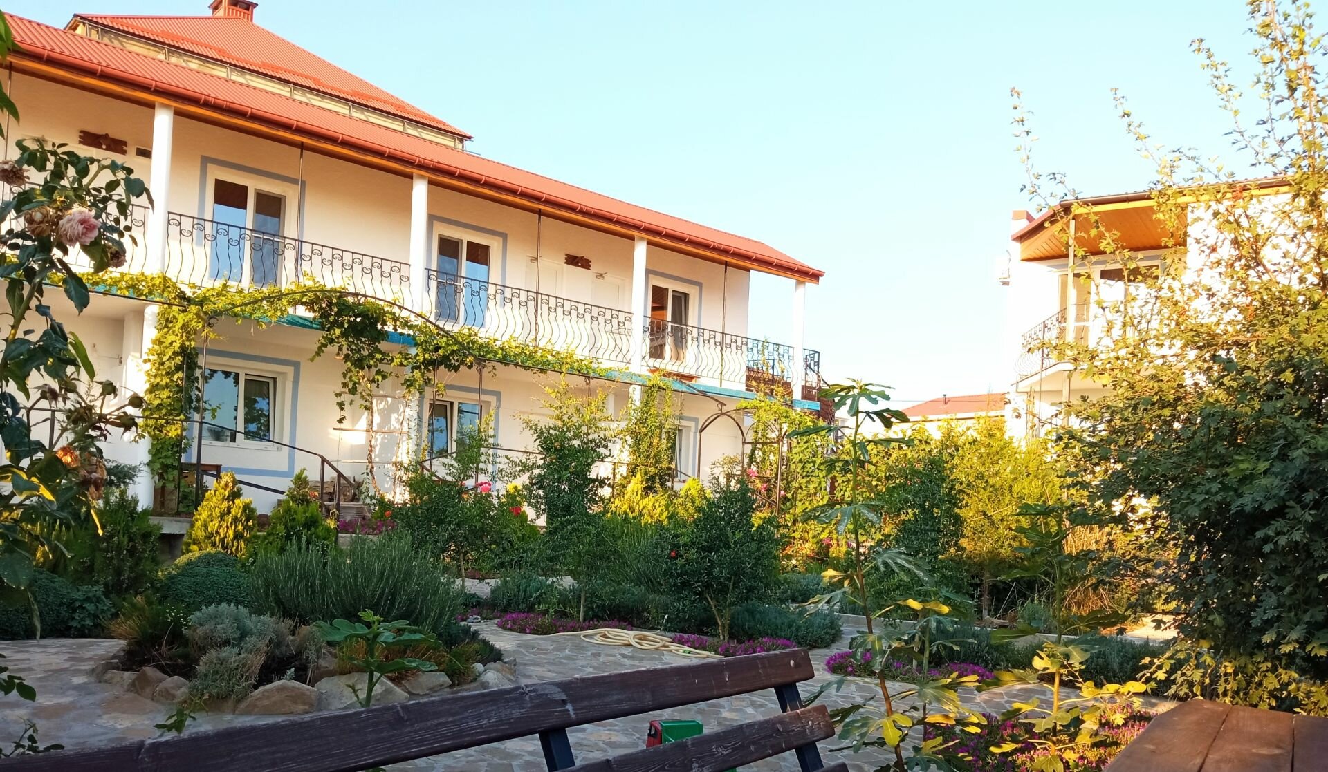 Фото отеля 3