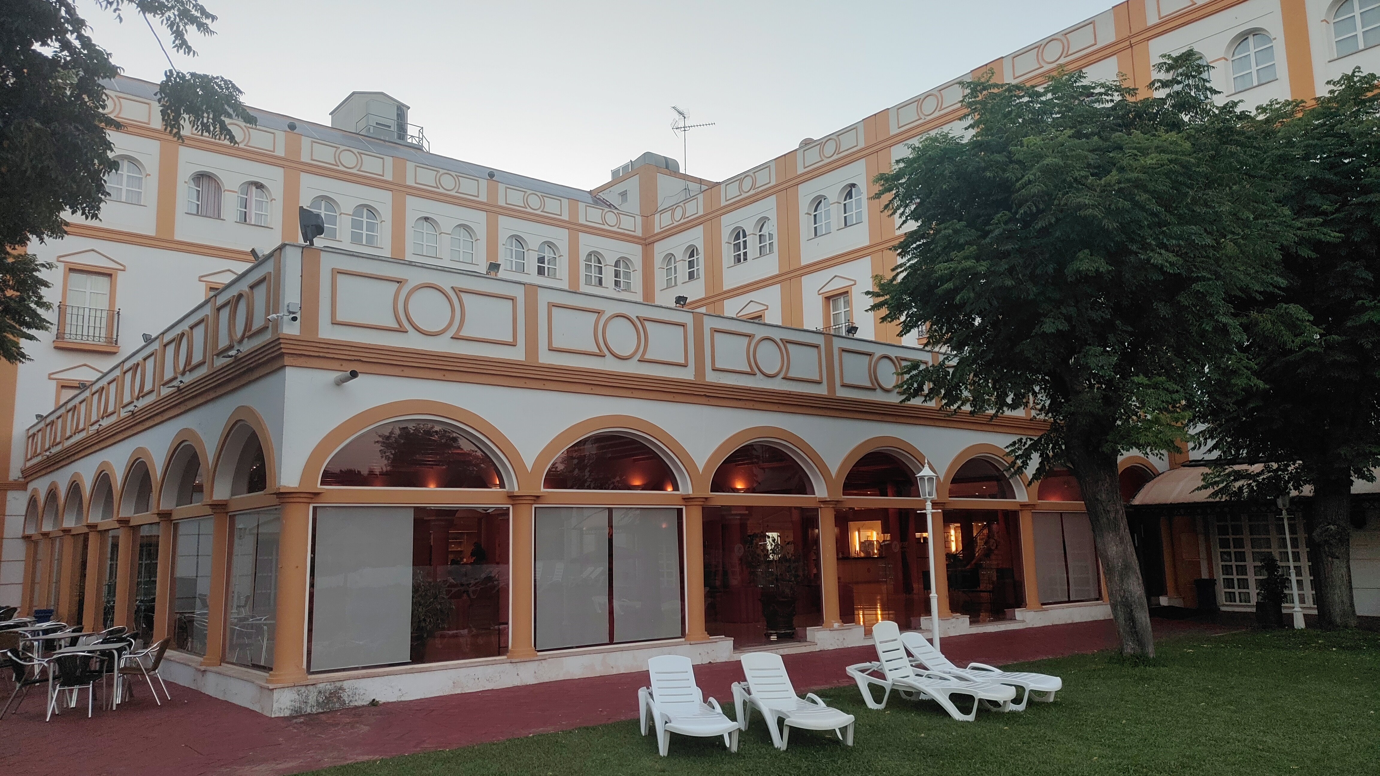 Фото Exe Gran Hotel Solúcar