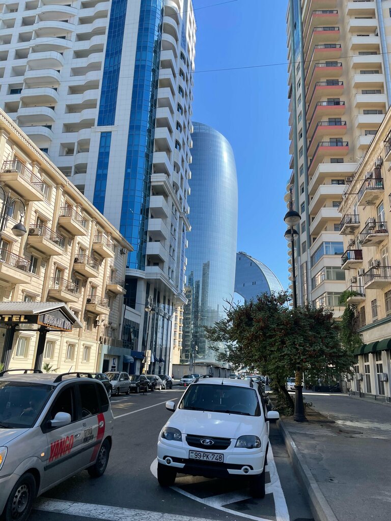 Ticarət mərkəzi Port Baku Mall, Bakı, foto