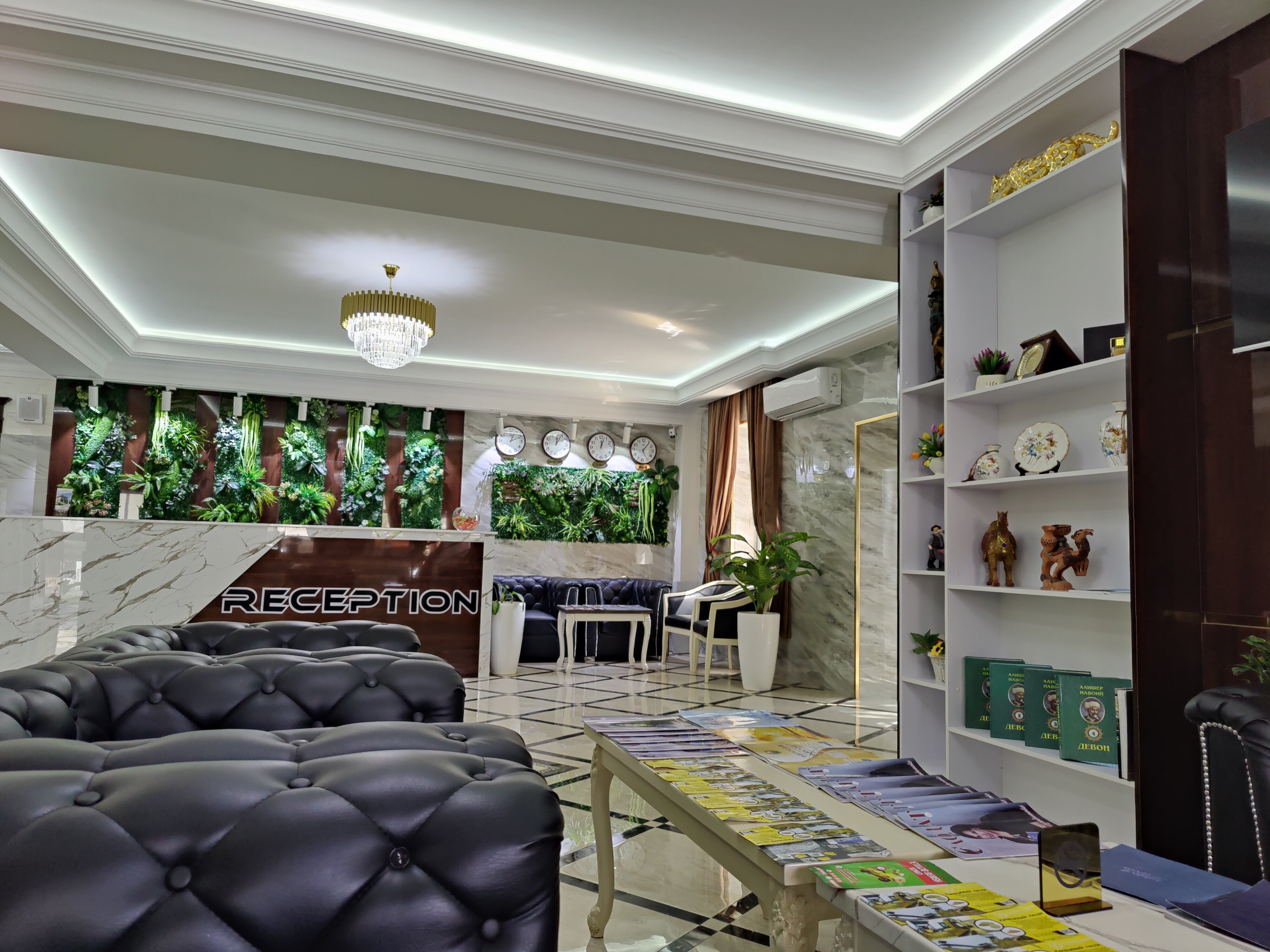 Фото Zarafshan Grand Hotel